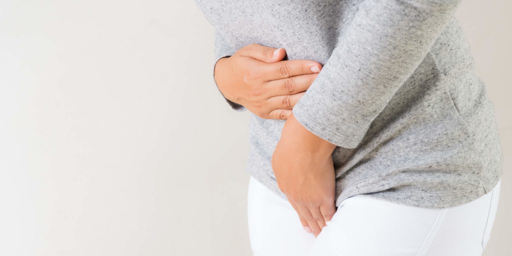 Жжение при мочеиспускании у женщин. Зуд и жжение при беременности. Зуд при мочеиспускании. Кандистон спрей. Болит живот.